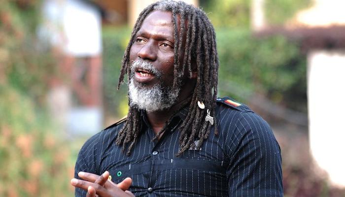 Côte d’Ivoire : Tiken Jah sort sa « 3e dose », Contre les dirigeants africains