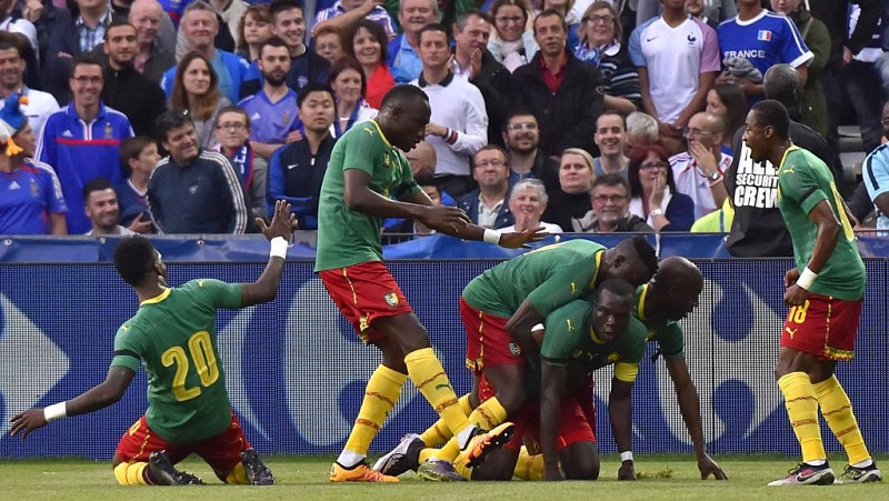 Un footballeur international camerounais dans le po*no?