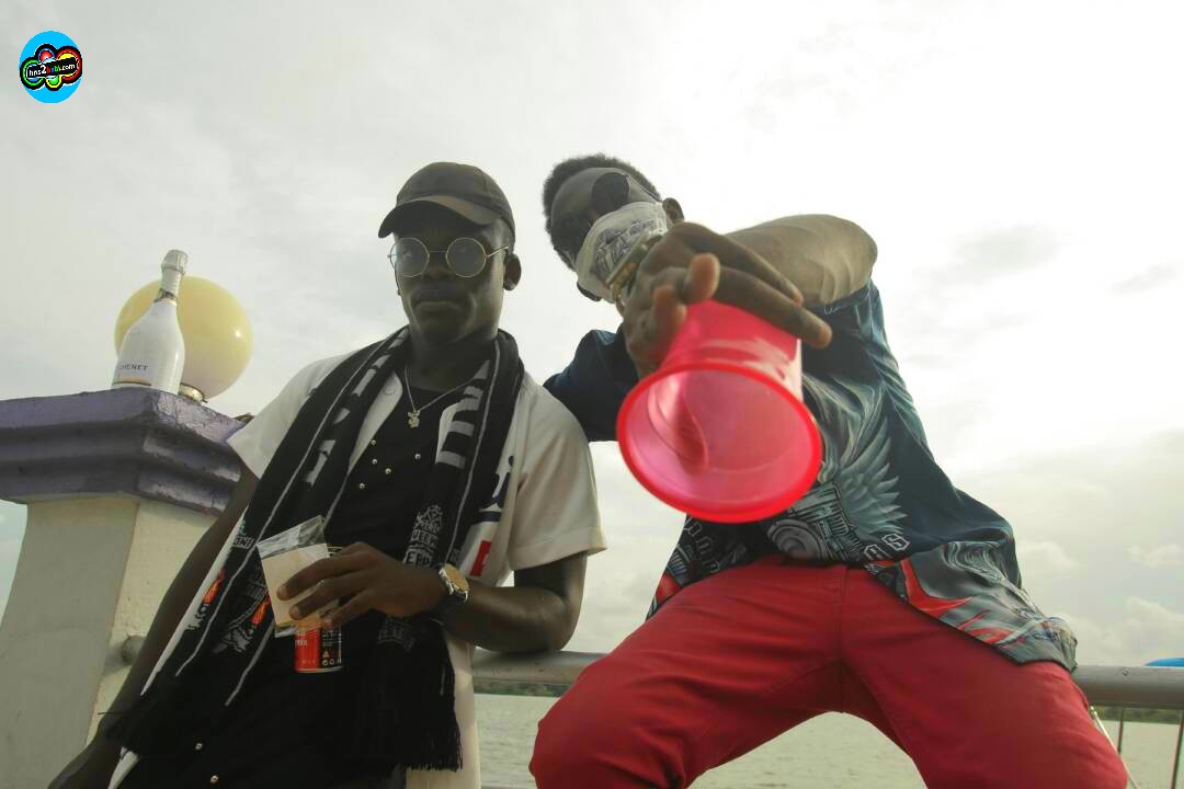 Young B feat Madano - Le présent c'est l'avenir