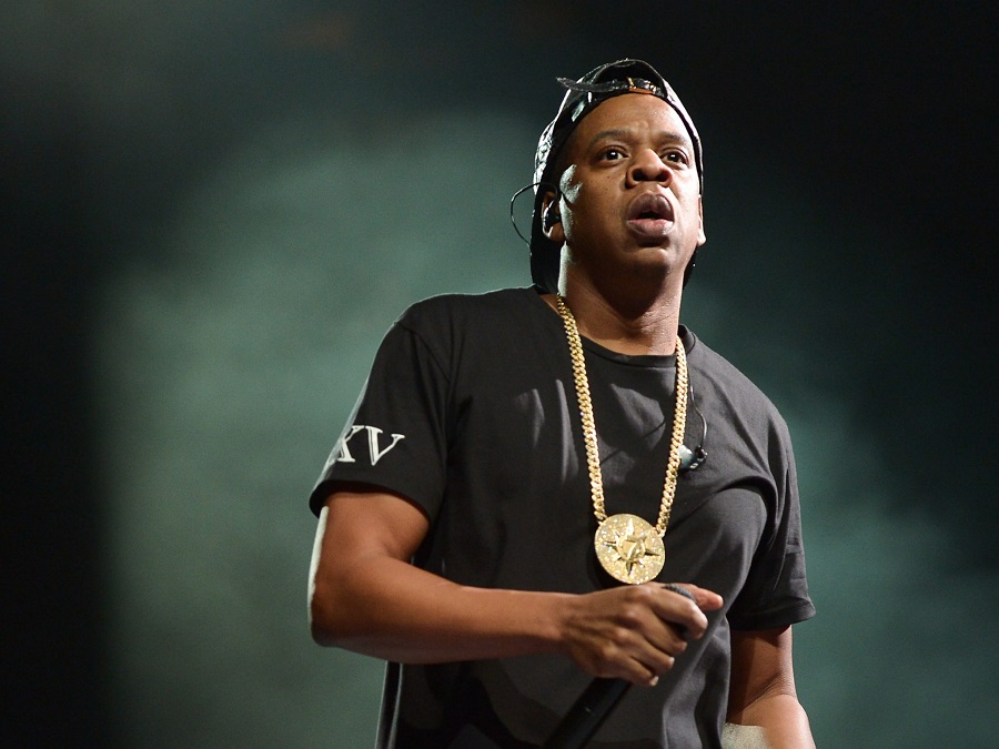 Jay-Z apprend que sa mère est lesbi**ne il fond en larme