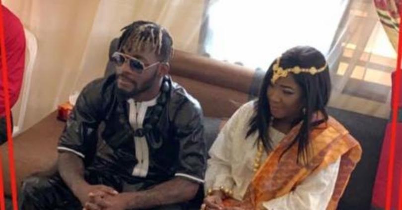  Arafat officialise son union avec Carmen